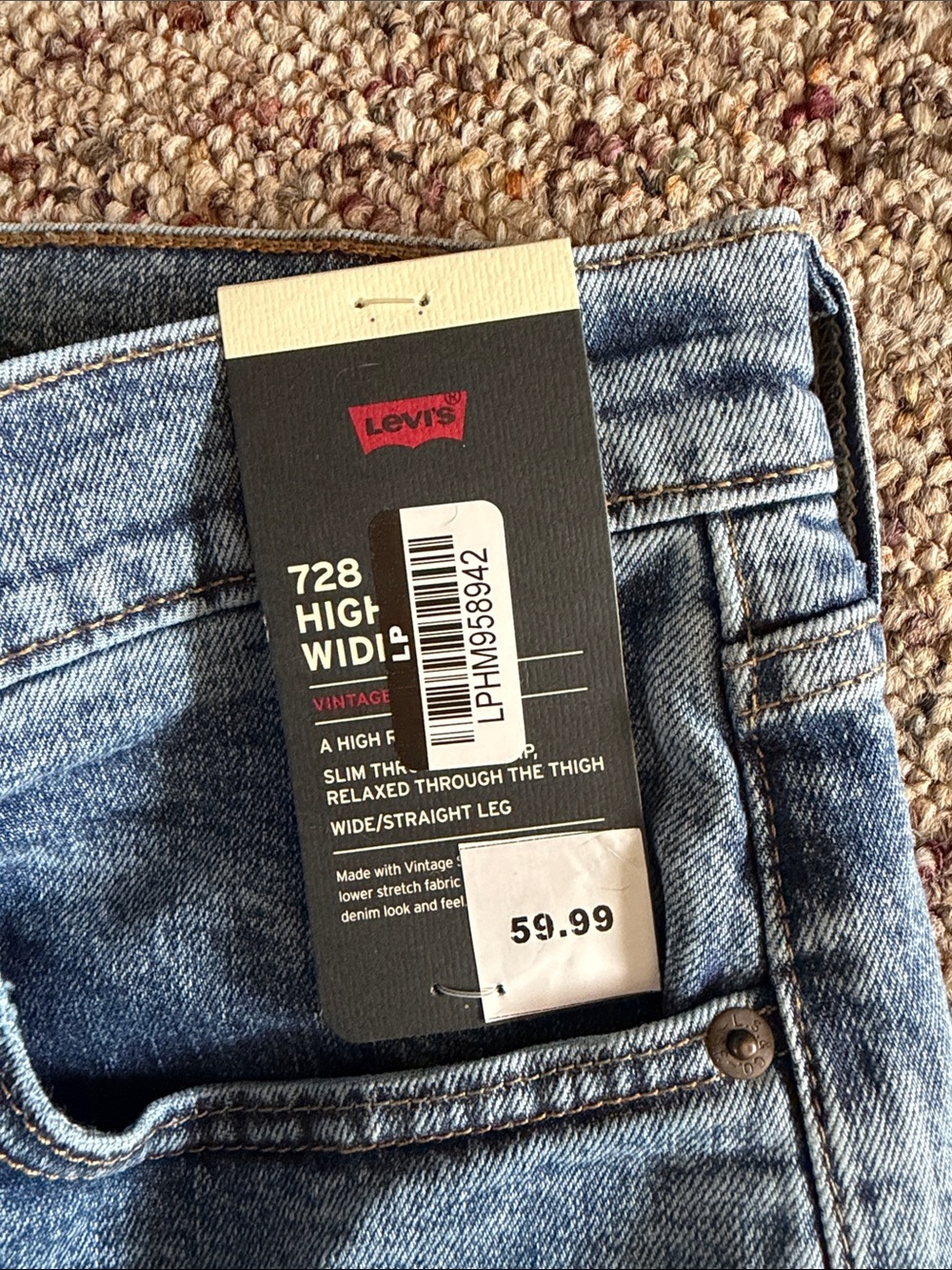 Levi's Light Blue High Waist Wide/Straight Jeans - Picture 2 of 5